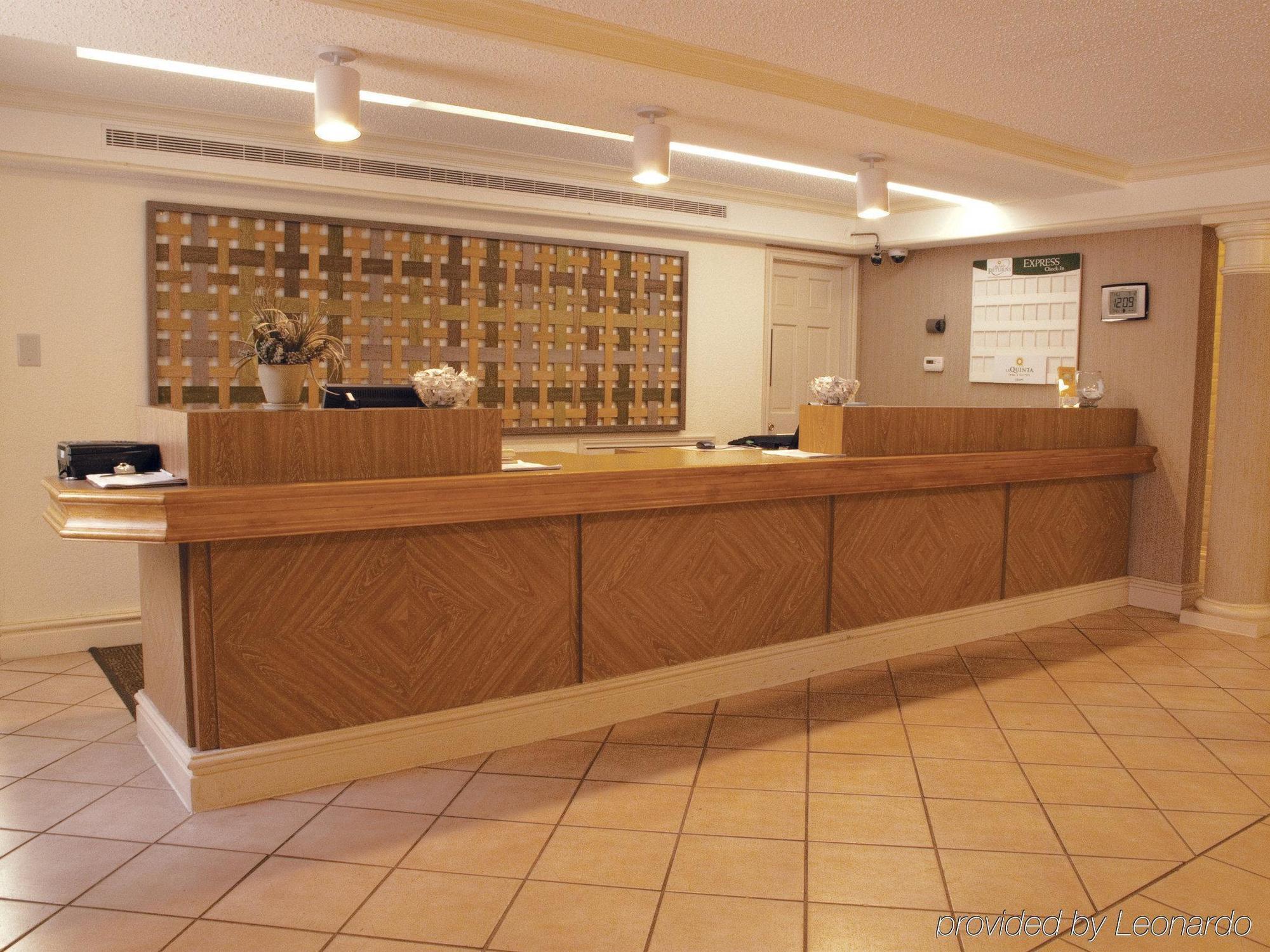 Hotel Super 8 By Wyndham The Woodlands North Exterior foto